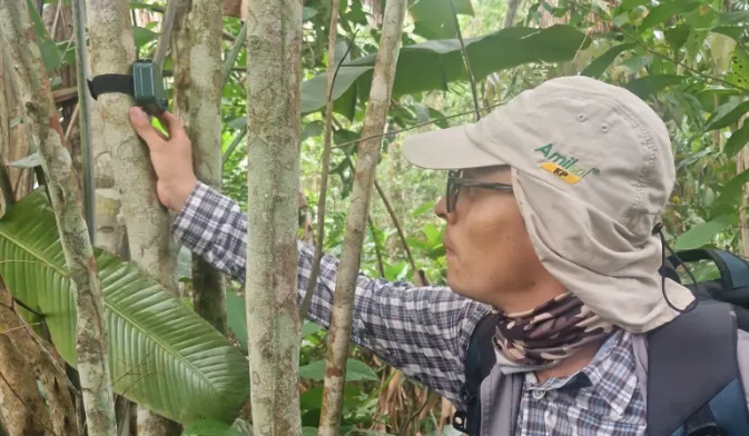 Biodiversity monitoring equipment and field activity